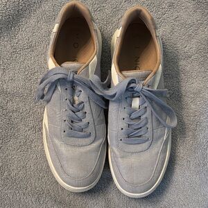 Vionic Women's Light Blue and White Athletic Shoes